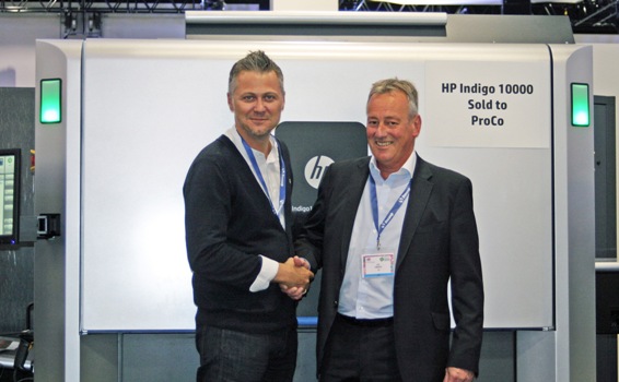 Jon Bailey, Managing Director, ProCo confirms the sale of the HP Indigo 10000 Digital Press at the Dscoop EMEA conference 2015